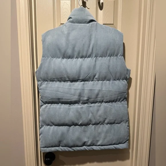 Vineyard Vines Women's Seabrook Corduroy Puffer Vest - Picture 2 of 4